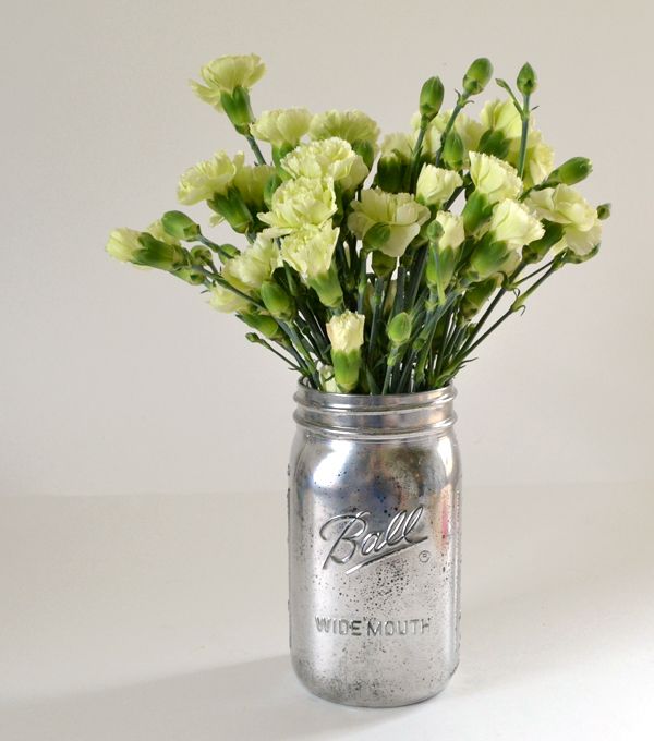 The only thing that could make a Ball mason jar a cuter vase is a quick faux Mer...