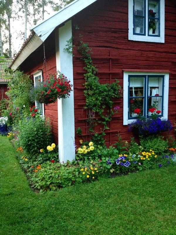 Picture Of peaceful and cozy nordic garden decor ideas  11