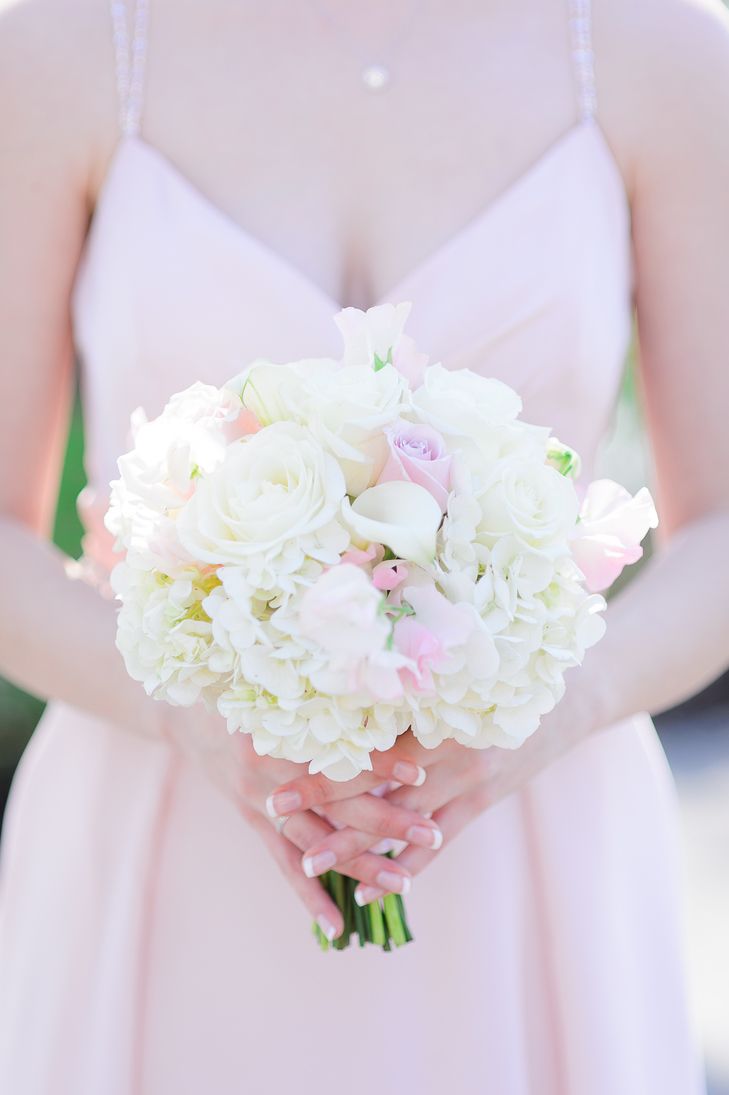 Pink and white bouquet | Eli Turner Studios www.theknot.com/...