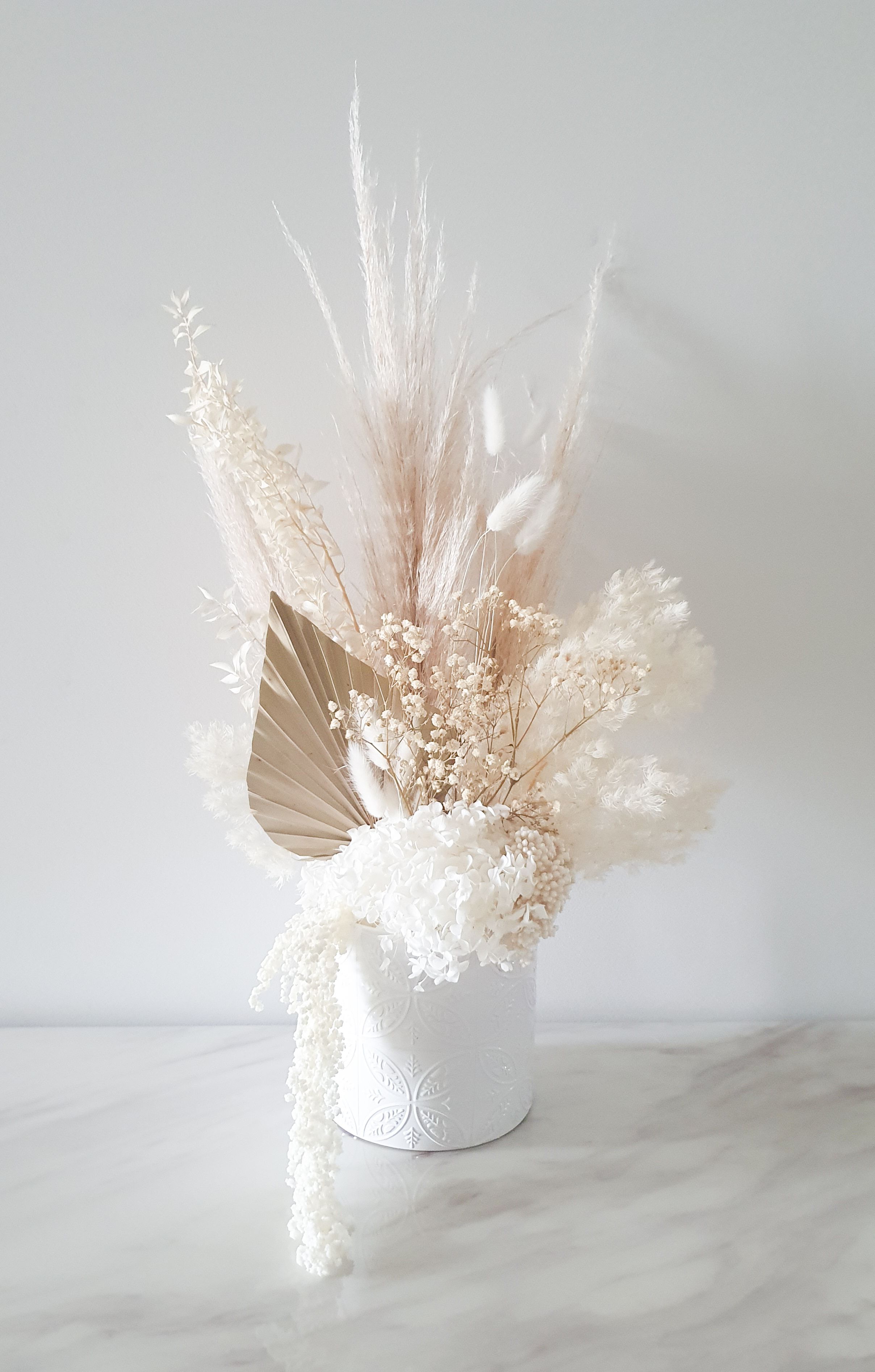 Dried/preserved flower arrangement